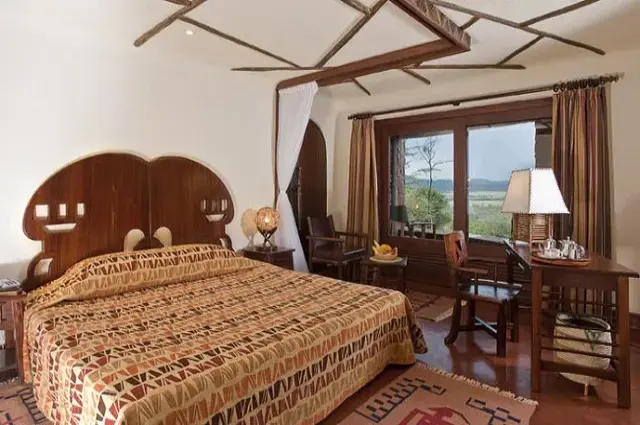 Tailor Made Holidays & Bespoke Packages for Serengeti Serena Safari Lodge